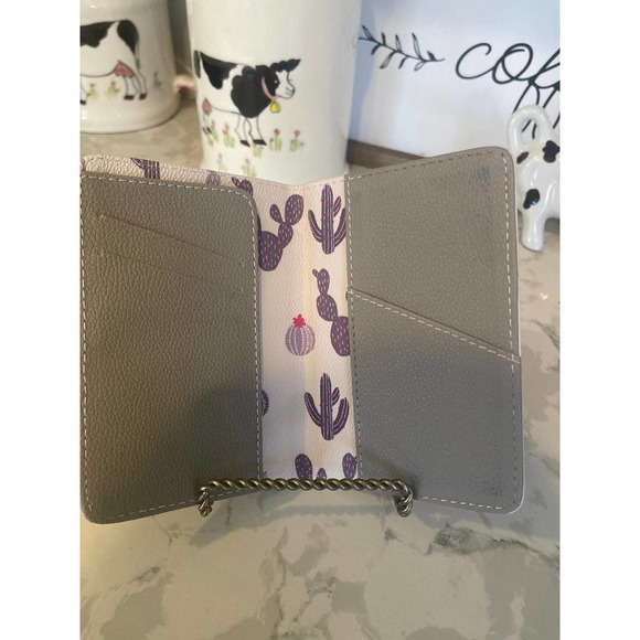 Passport holder - Picture 2 of 3